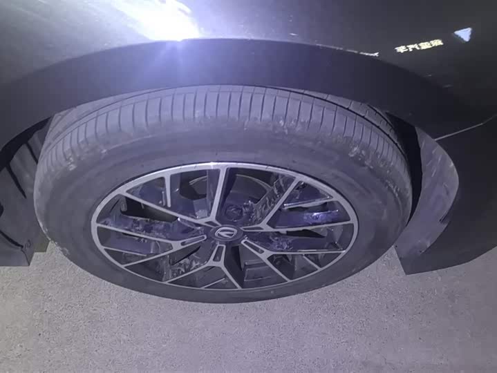 Changan UNI-V Hybrid 2024 2024款 蓝鲸智电iDD 136km 智趣型