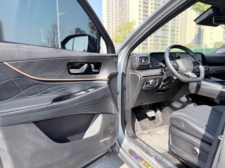 Chery Tiggo 9 2025 2025款 2.0T 双离合两驱豪享版 5座