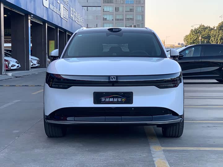 Zeekr 7X 2025 2025款 100kWh 长续航后驱智驾版