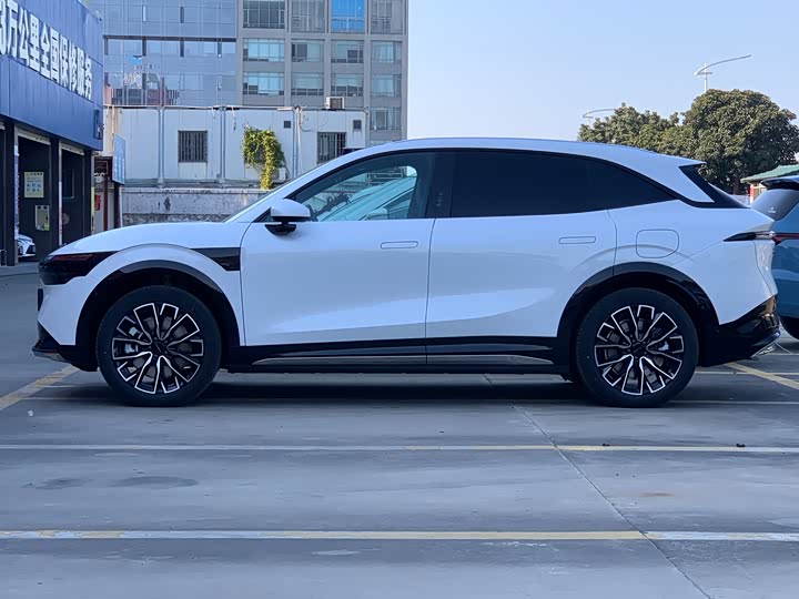 Zeekr 7X 2025 2025款 100kWh 长续航后驱智驾版