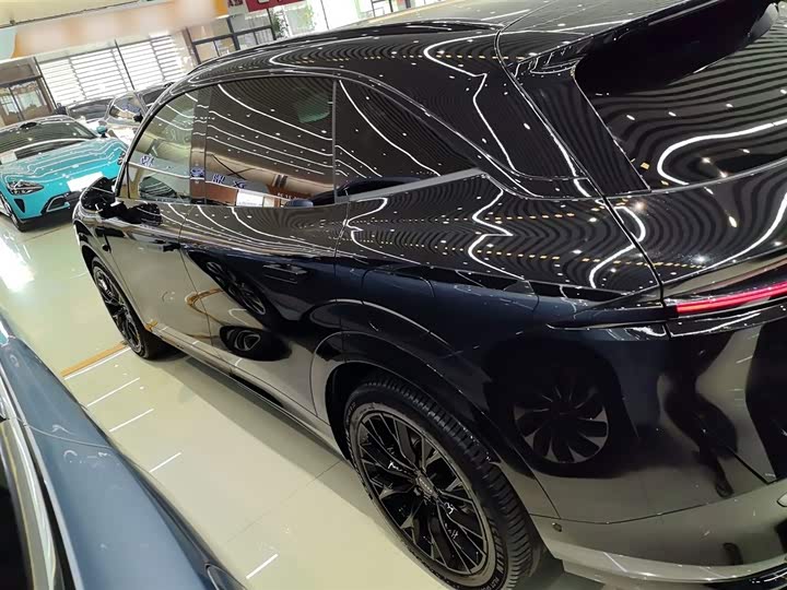 Zeekr 7X 2025 2025款 100kWh 长续航后驱智驾版