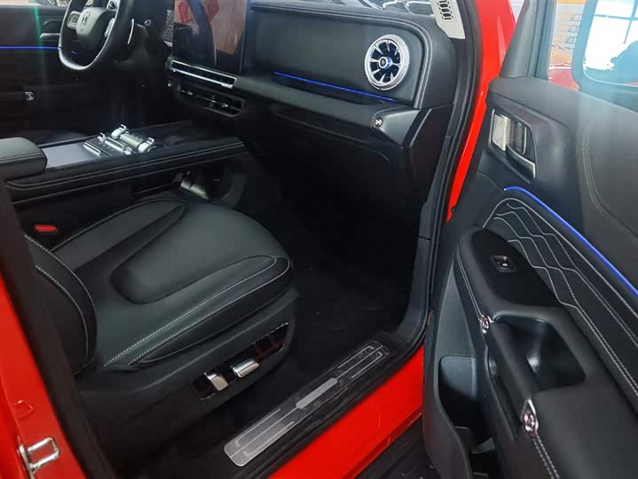 Tank 300 Hybrid 2025 2025款 Hi4-T 37.1kWh