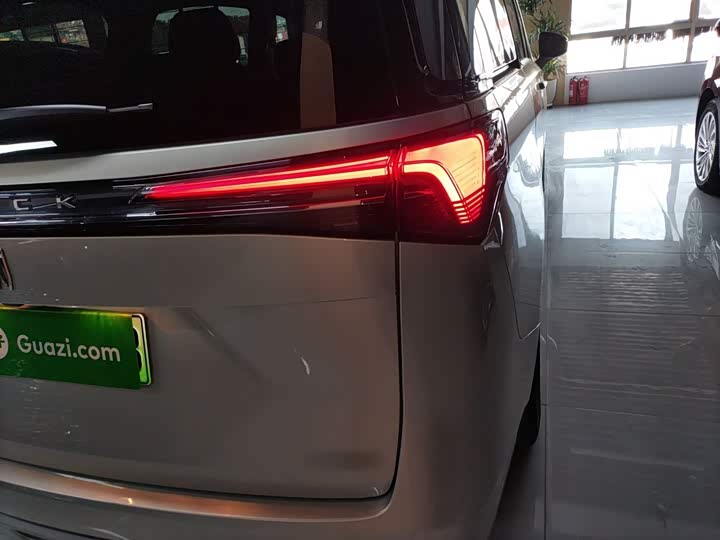 Buick GL8 Hybrid 2025 2025款 陆尚 智享版 7座