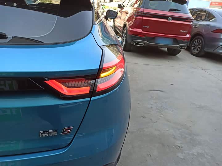 Geely Emgrand GS 2021 2021款 1.4T CVT尊贵型