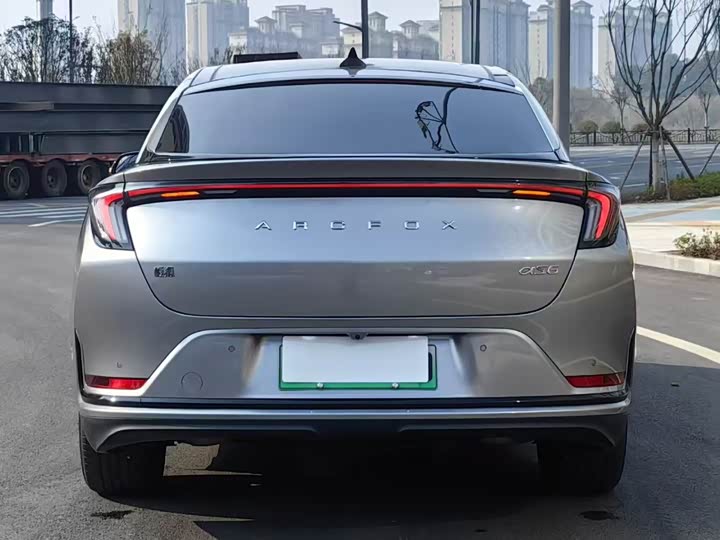 BAIC Arcfox Alpha S6 2025 2025款 735MAX 160kW