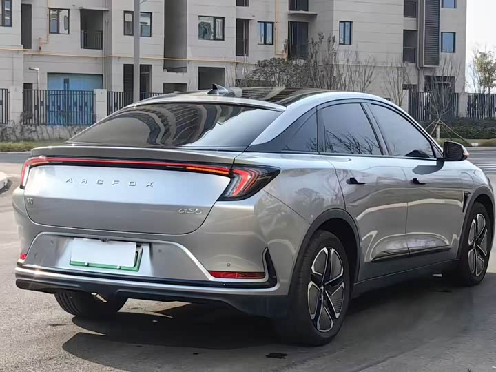 BAIC Arcfox Alpha S6 2025 2025款 735MAX 160kW