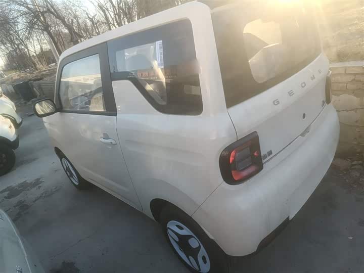 Geely Galaxy Panda Mini 2025 2025款 熊猫mini 210km 元气熊
