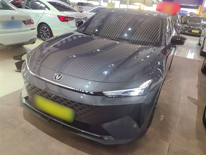 Changan UNI-V Hybrid 2024 2024款 蓝鲸智电iDD 136km 智酷型