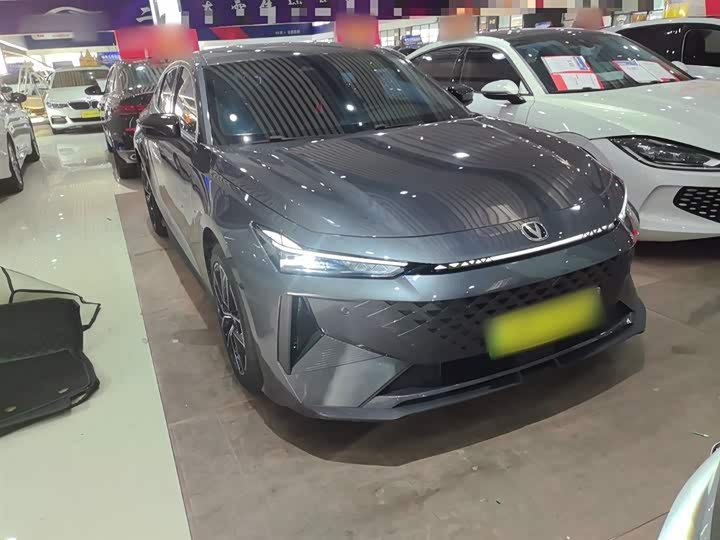 Changan UNI-V Hybrid 2024 2024款 蓝鲸智电iDD 136km 智酷型