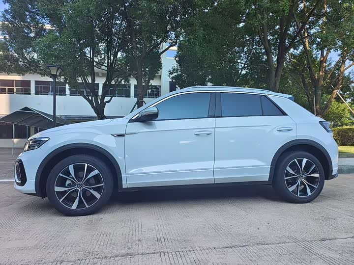 Volkswagen T-Roc 2025 2025款 300TSI DSG两驱辰光版