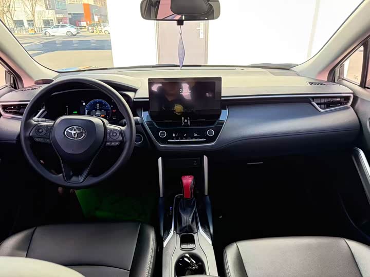 Toyota Corolla Cross 2024 2024款 2.0L 智能电混双擎 精英版