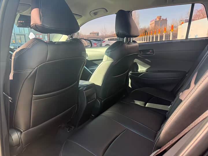 Toyota Corolla Cross 2024 2024款 2.0L 智能电混双擎 精英版