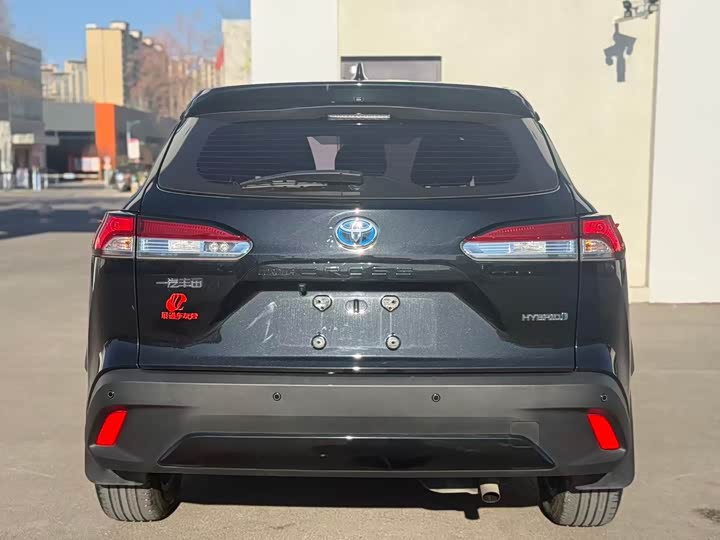 Toyota Corolla Cross 2024 2024款 2.0L 智能电混双擎 精英版