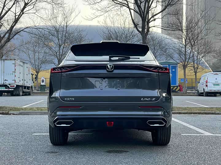 Changan UNI-Z Hybrid 2024 2024款 蓝鲸智电iDD 125km 超越型