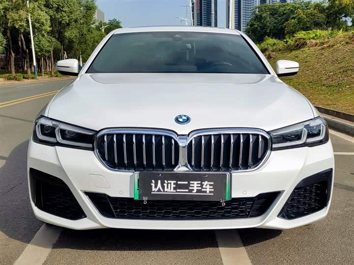 2022 BMW 5 Series Hybrid