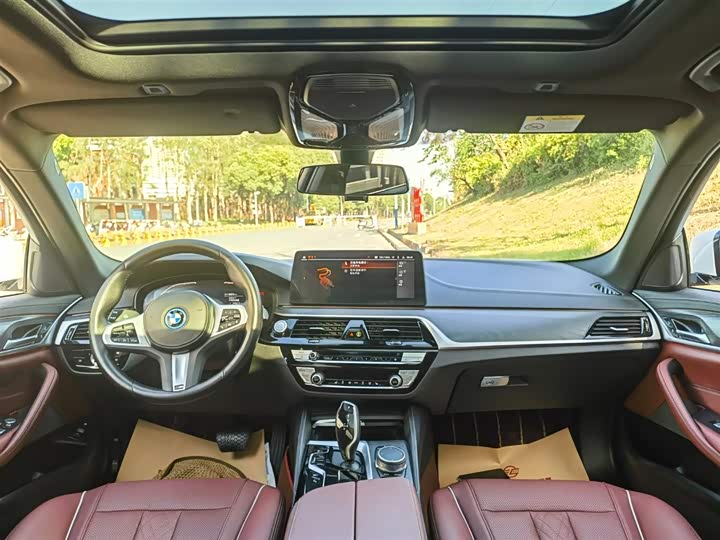 BMW 5 Series Hybrid 2022 2022款 改款 535Le M运动套装