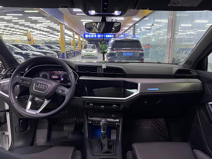 Audi Q3 2024 2024款 35 TFSI 进取动感型