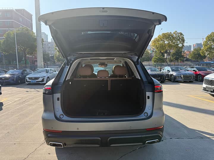 Chery Tiggo 8L 2025 2025款 2.0T 两驱长虹版 5座