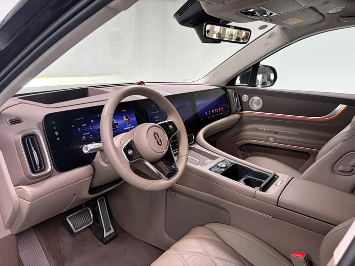 Aito M9 2025 2025款 增程 Ultra版 52kWh 6座版