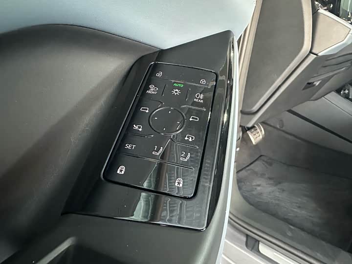 Audi Q6L e-tron 2026 2026款 首发领航版