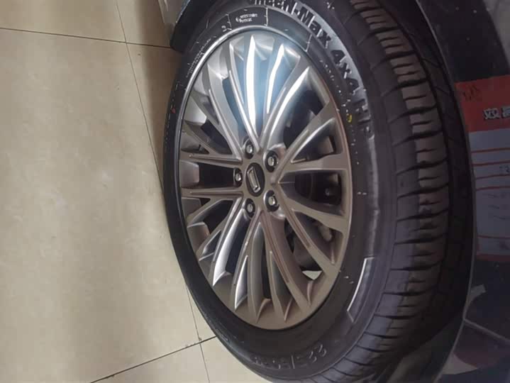 Bestune B70 2025 2025款 龙耀版 1.5T 质享型