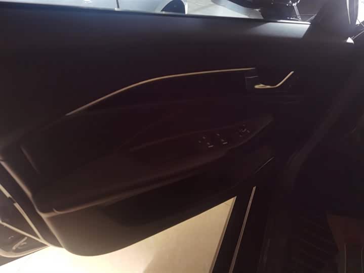 Bestune B70 2025 2025款 龙耀版 1.5T 质享型