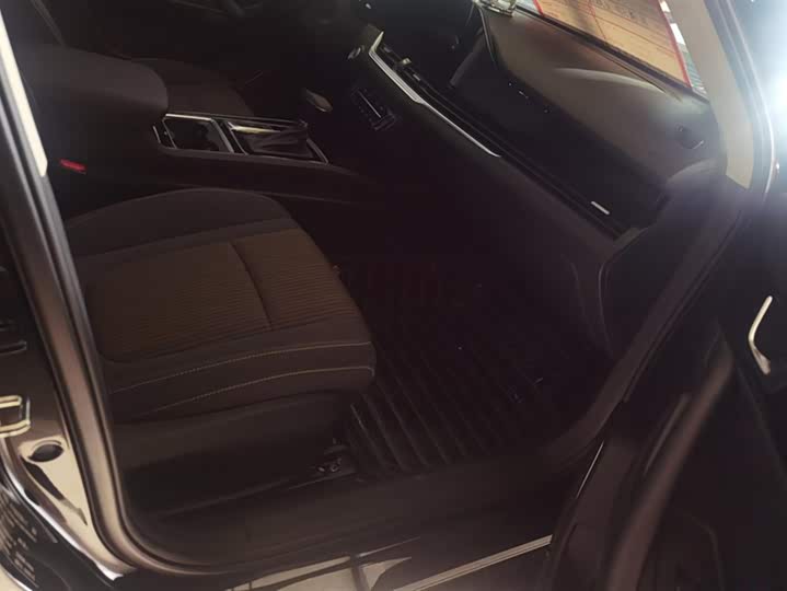 Bestune B70 2025 2025款 龙耀版 1.5T 质享型