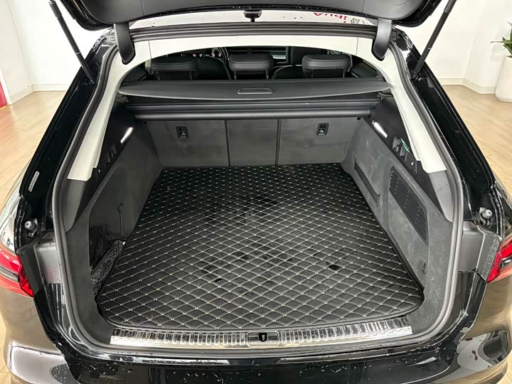 Audi A6 2024 2024款 allroad quattro 55 TFSI 尊享越野型