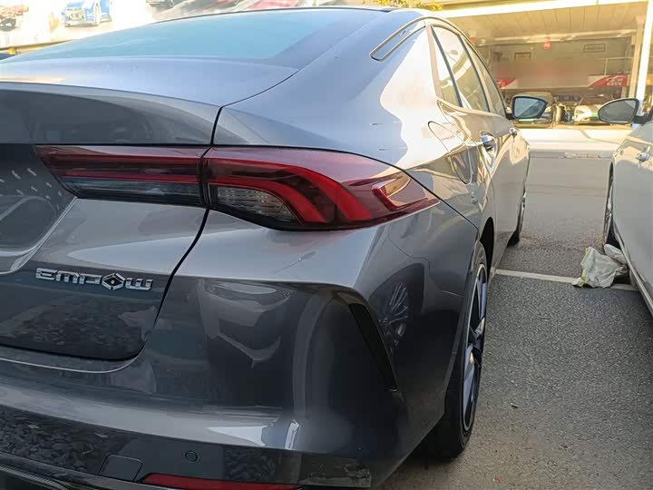 GAC Trumpchi Empow R 2024 2024款 270T DCT 影豹S版