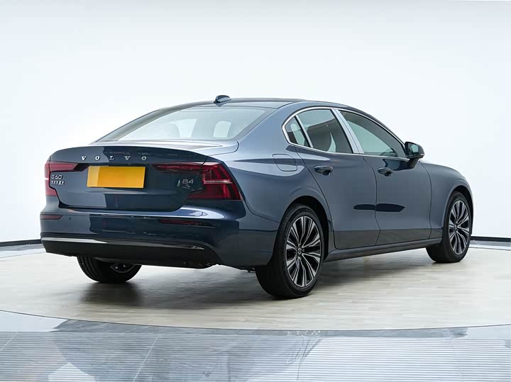 Volvo S60 2026 2026款 B4 智远豪华版