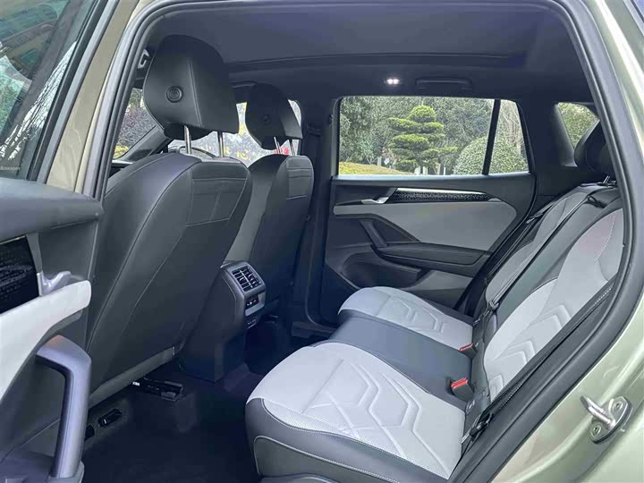 Volkswagen Tayron 2025 2025款 探岳L 380TSI 四驱豪华Easy包