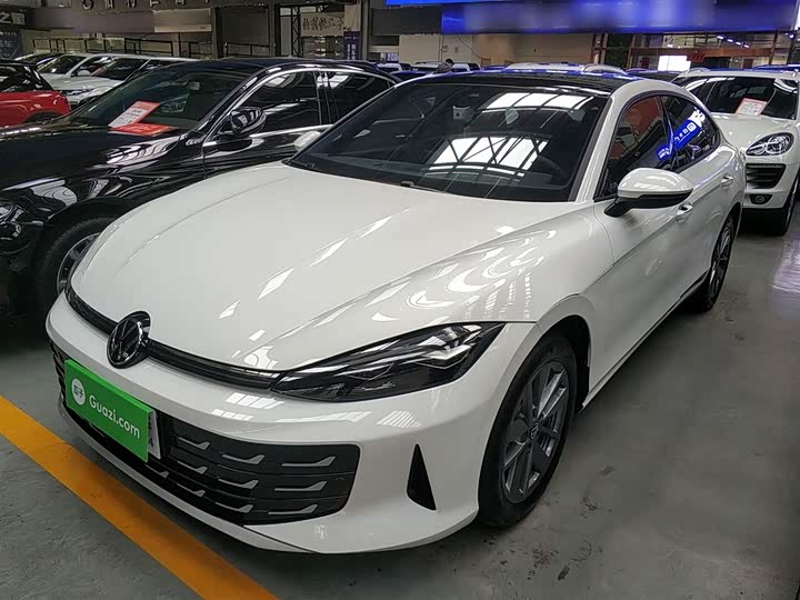 Volkswagen Lamando L 2026 2026款 凌渡L 300TSI 凌动版