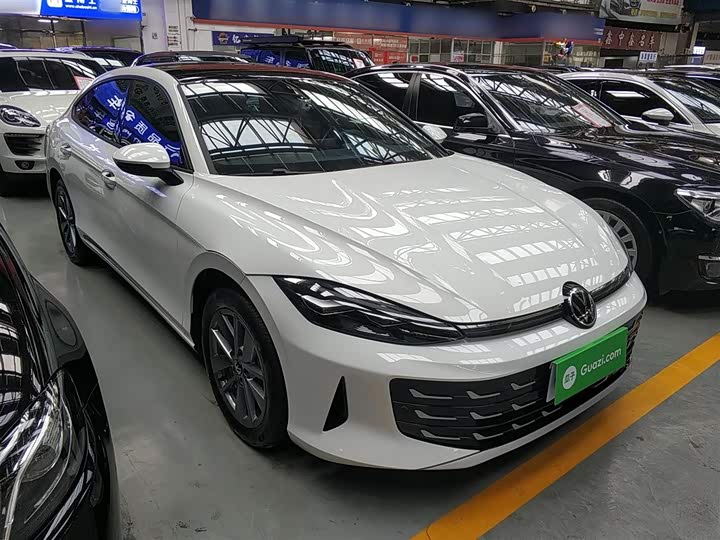 Volkswagen Lamando L 2026 2026款 凌渡L 300TSI 凌动版