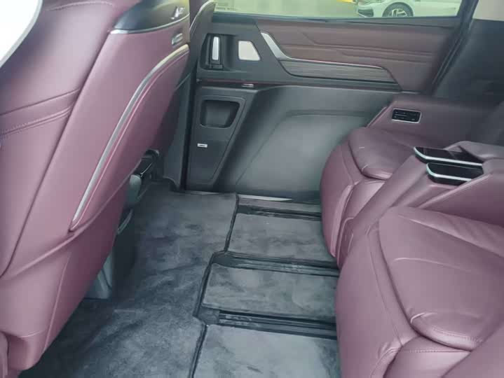 Buick GL8 Century 2025 2025款 2.0T 七座蕴世版