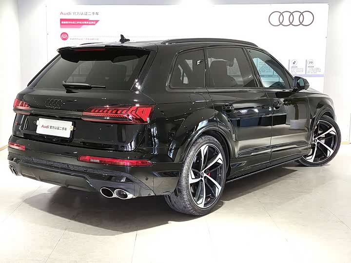 Audi SQ7 2024 2024款 4.0 TFSI 暗夜骑士版