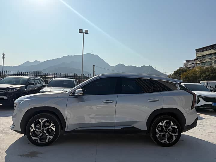 Geely Atlas L 2024 2024款 1.5TD DCT尊贵版