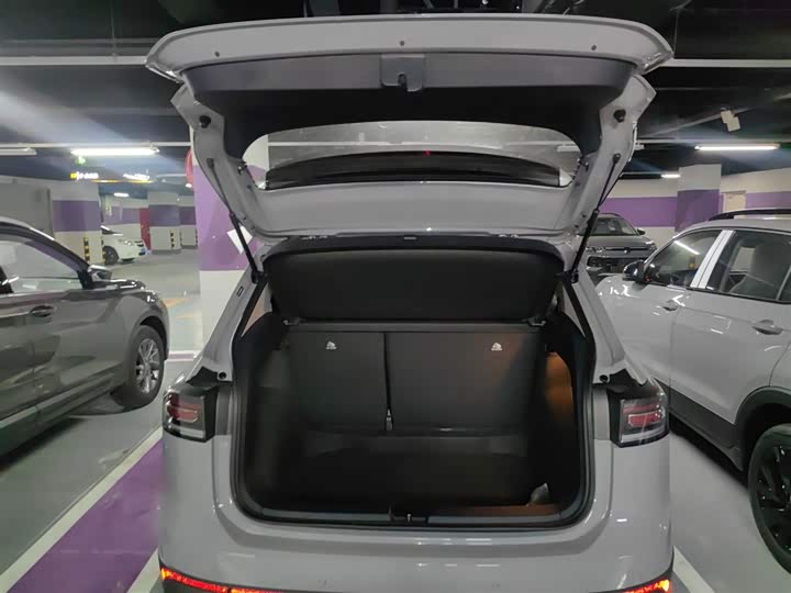 Volkswagen Tharu 2026 2026款 新锐 300TSI 锐享版