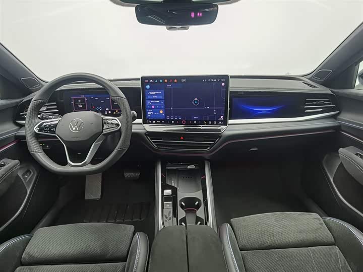 Volkswagen Passat 2025 2025款 Pro 380TSI 星空龙尊版