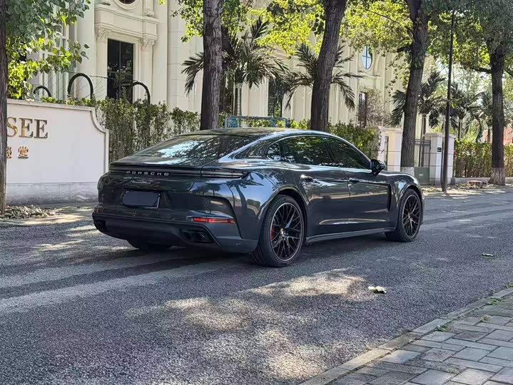 Porsche Panamera 2024 2024款 Panamera 4 行政加长版 2.9T