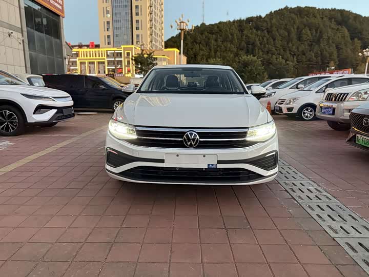 Volkswagen Bora 2025 2025款 200TSI DSG悦行导航版