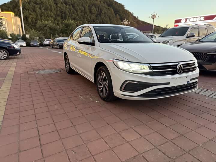 Volkswagen Bora 2025 2025款 200TSI DSG悦行导航版