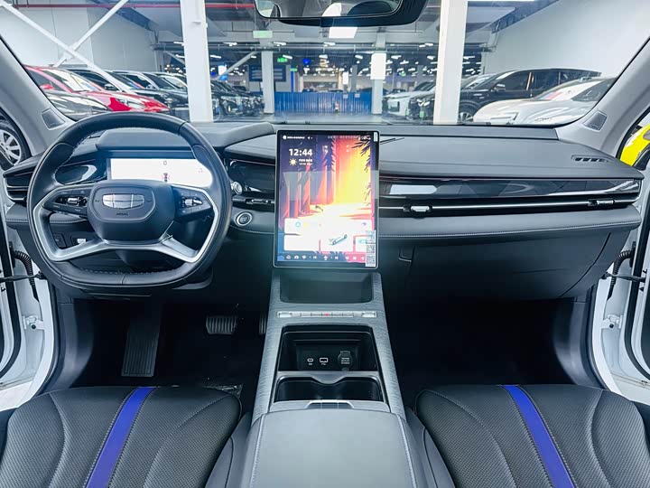 Geely Preface L 2024 2024款 油混 1.5TD 星河版