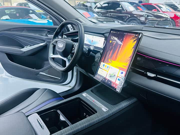 Geely Preface L 2024 2024款 油混 1.5TD 星河版