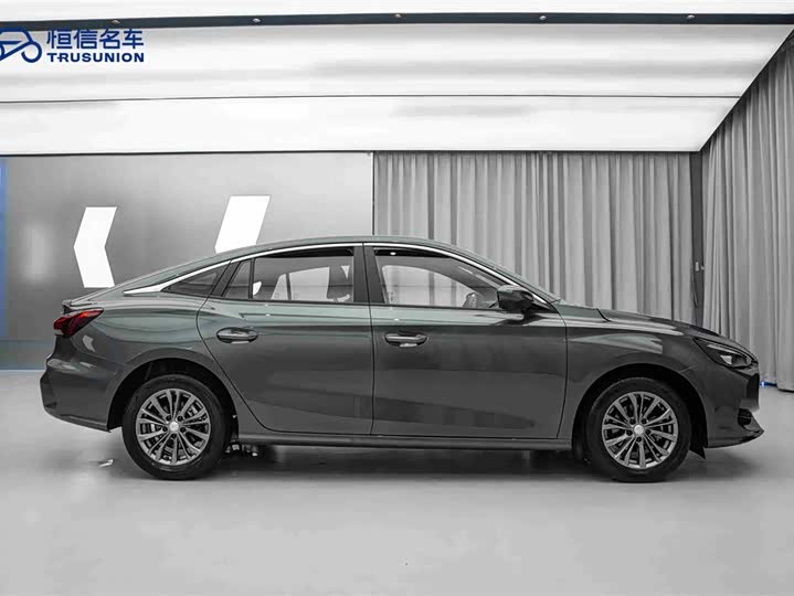 MG Motor 5 2025 2025款 180DVVT 全球豪华版