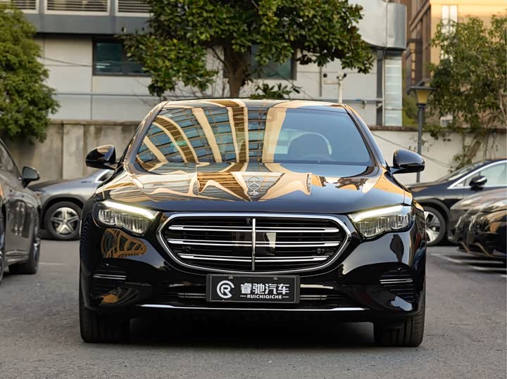 Mercedes-Benz E-Class Hybrid 2024 2024款 E 350 e L 插电式混合动力轿车