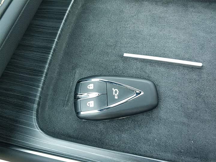 Changan CS55 Plus Hybrid 2025 2025款 智慧新蓝鲸 125km 战舰版