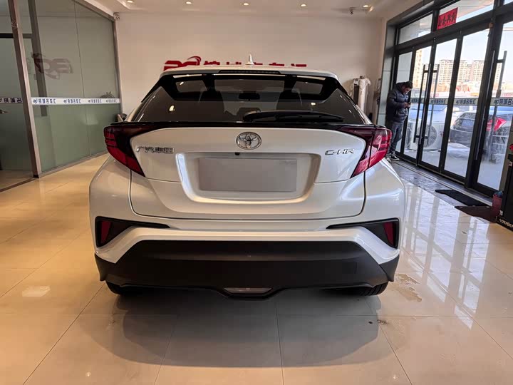 Toyota C-HR 2023 2023款 2.0L 豪华版