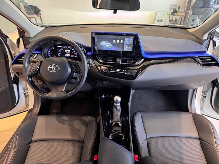 Toyota C-HR 2023 2023款 2.0L 豪华版