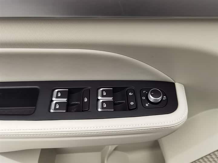 Geely Icon 2025 2025款 玲珑 1.5TD 如意版