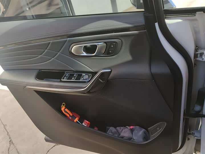 Maxus G90 2022 2022款 2.0T 星河七座版